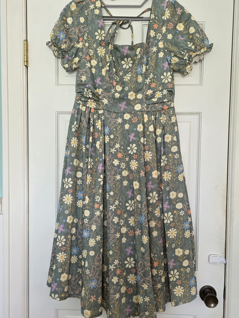 Disney Her Universe Daisy Floral Dress